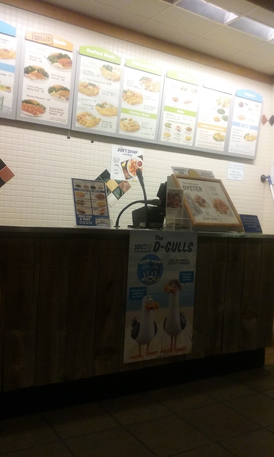 Captain Ds | restaurant | 1591 S Alabama Ave, Monroeville, AL 36460, USA | 2515759965 OR +1 251-575-9965