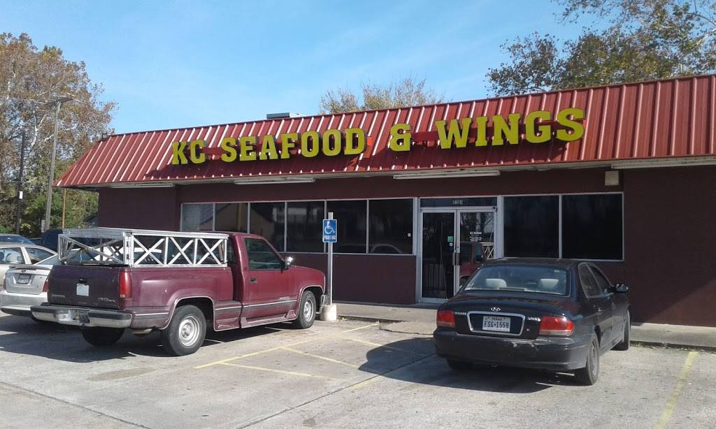 Kickin Chicken | restaurant | 1280 N M L King Jr Pkwy, Beaumont, TX 77701, USA | 4098389838 OR +1 409-838-9838