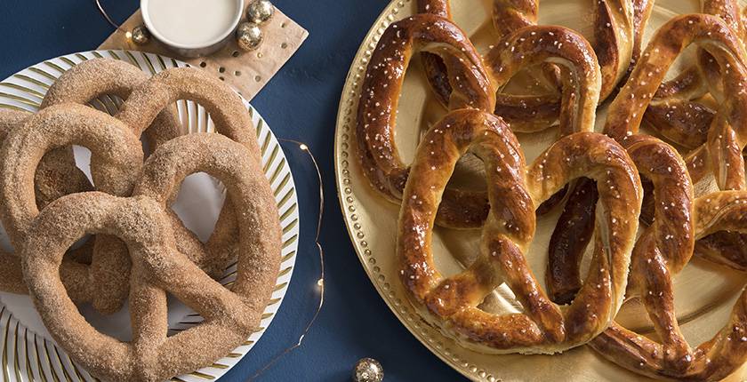 Auntie Annes | restaurant | 2300 Paseo Verde Pkwy, Henderson, NV 89052, USA | 7024894281 OR +1 702-489-4281