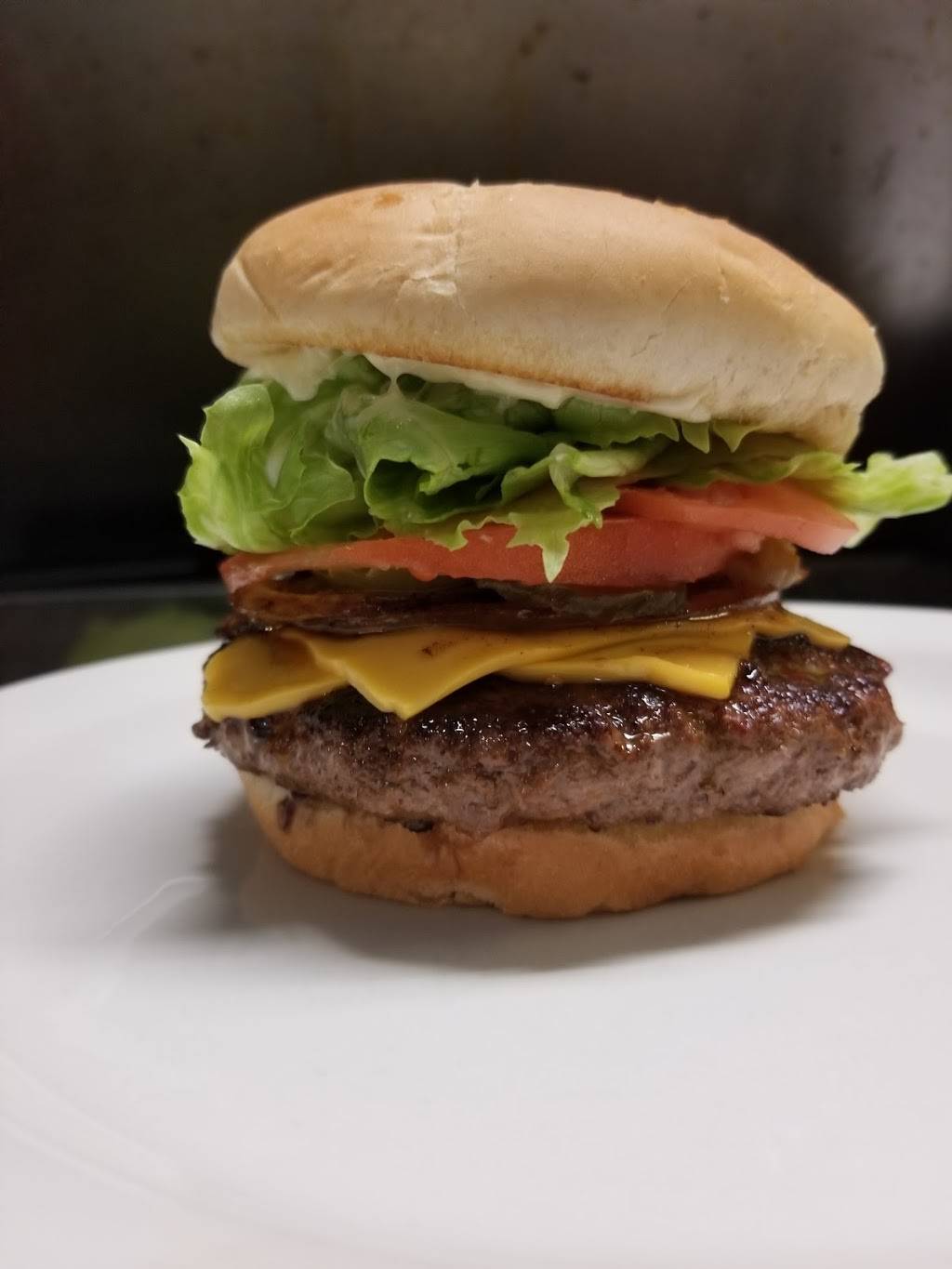West Street Diner | restaurant | 2076 West St, Germantown, TN 38138, USA | 9017572191 OR +1 901-757-2191