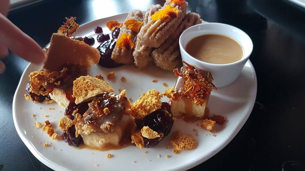 Tapas & Liège | restaurant | 1297 Avenue Maguire, Québec, QC G1T 1Z2, Canada | 4186532727 OR +1 418-653-2727