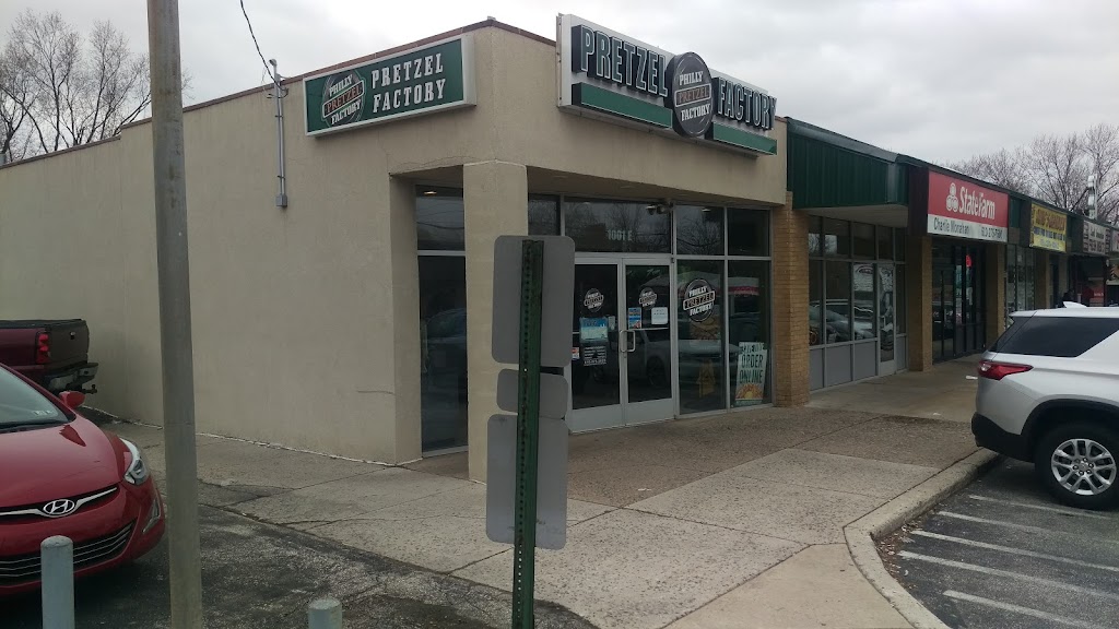 Philly Pretzel Factory | bakery | 1001 Germantown Pike, Plymouth Meeting, PA 19462, USA | 6102752025 OR +1 610-275-2025