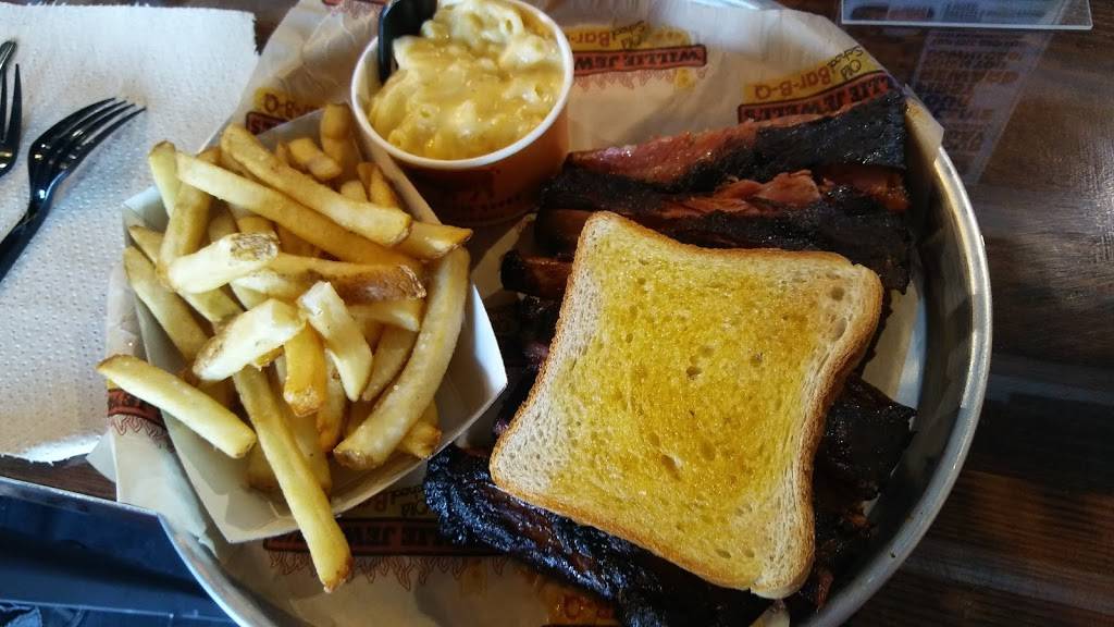 Willie Jewell's Old School BarBQ Carrollwood 12004 Anderson Rd