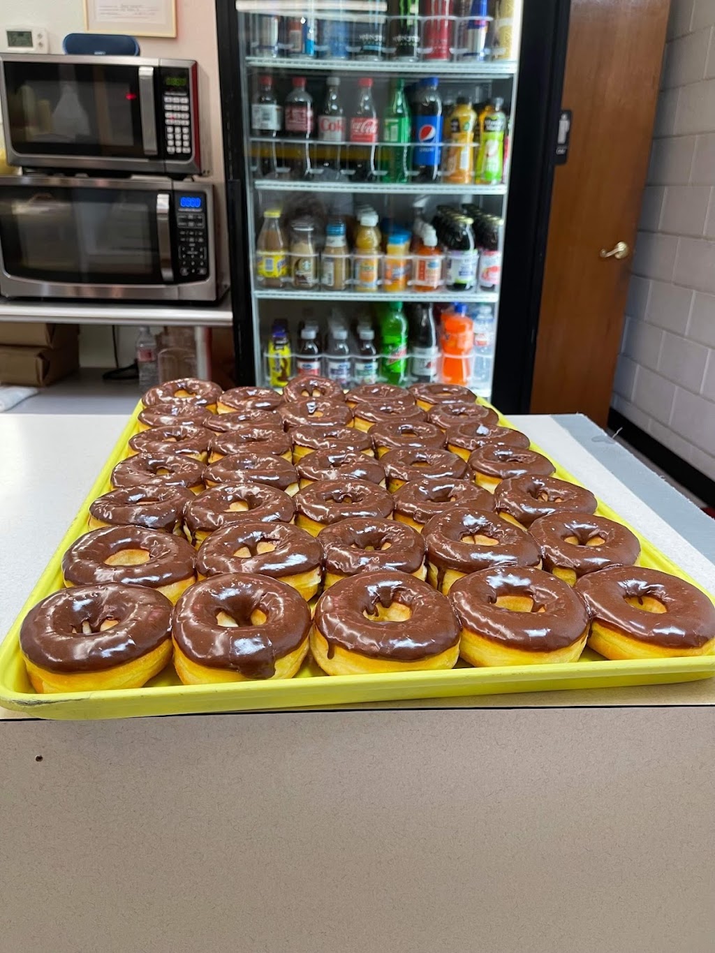 Donut Palace | restaurant | 4210 Victory Dr, Marshall, TX 75672, USA | 9034718357 OR +1 903-471-8357