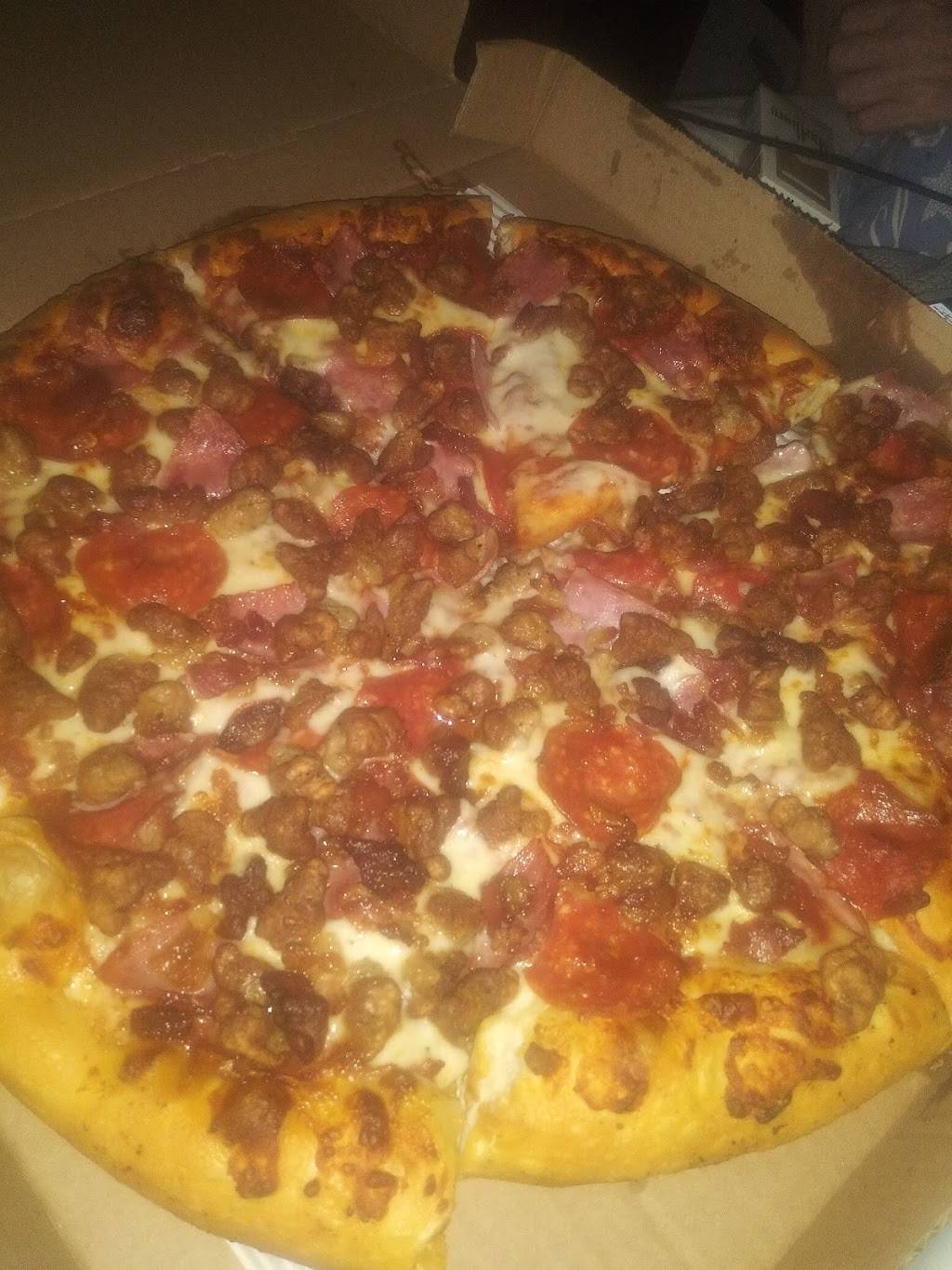 Pizza Hut | meal takeaway | 7883 Village Center N Ste F, Sherrills Ford, NC 28673, USA | 8284812077 OR +1 828-481-2077
