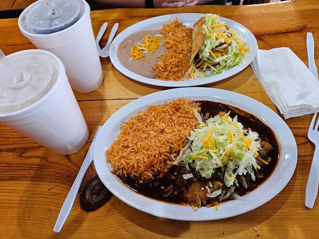Los Victor's Mexican Food California Style 9 900 E 10th St