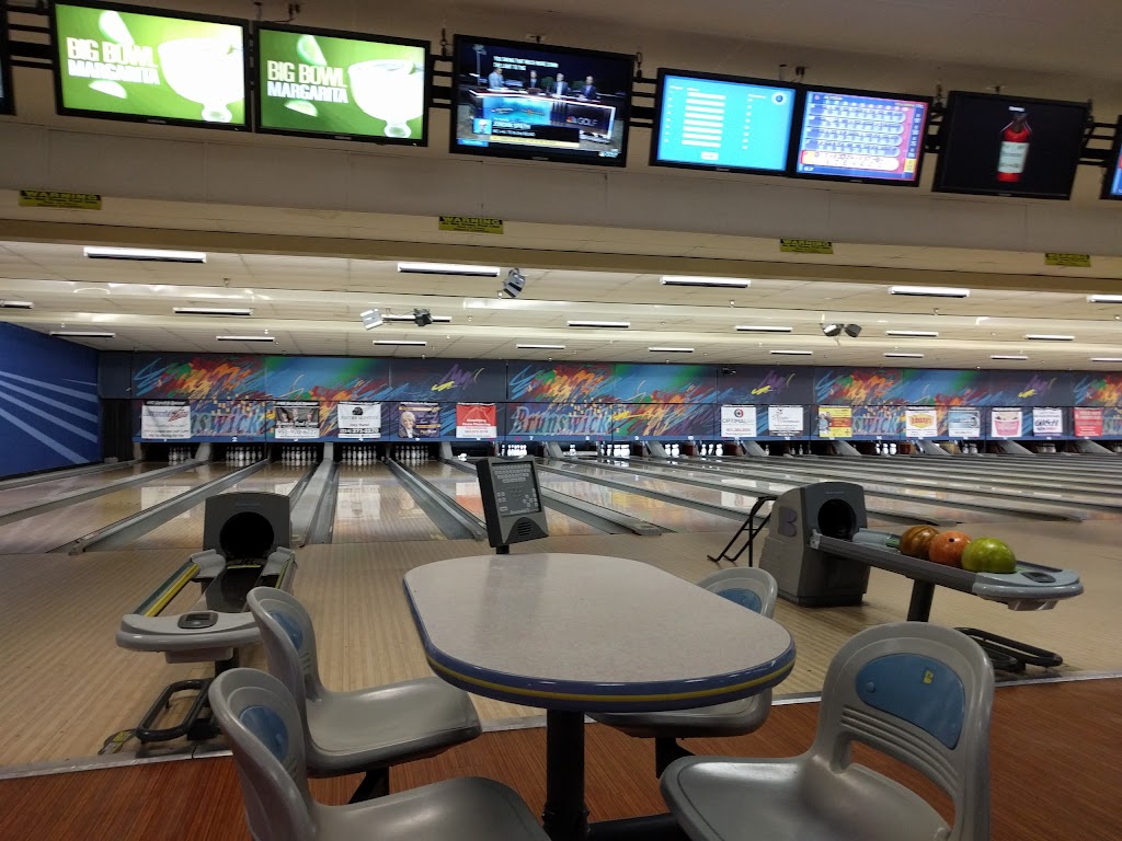 Bowlero Murrieta | 40440 California Oaks Rd, Murrieta, CA 92562, USA