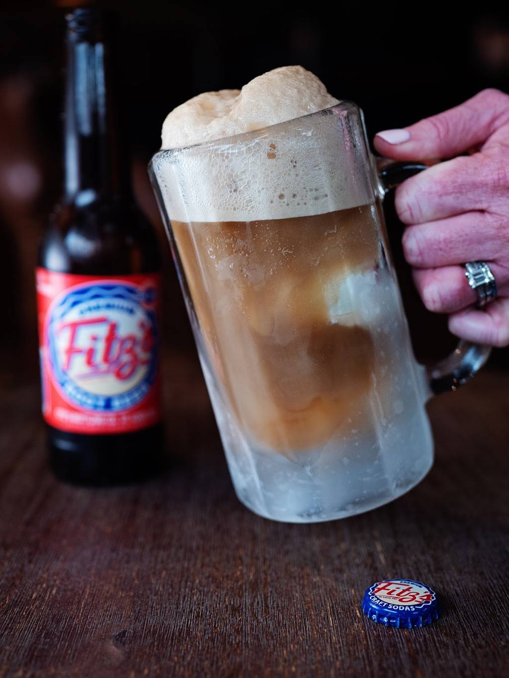 TapHouse Burgers | restaurant | 24 S Indiana St, Greencastle, IN 46135, USA | 7653019326 OR +1 765-301-9326