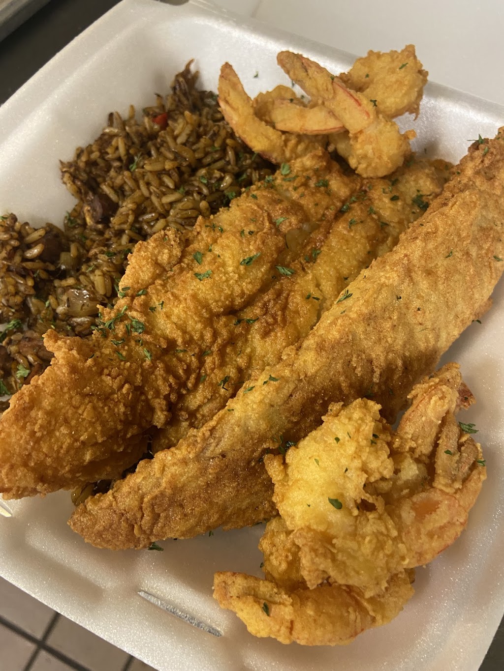 Geechie Garlic Crabs & Seafood | 5045 Rivers Ave, North Charleston, SC ...