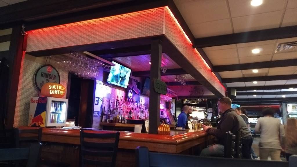 4th Street Bar & Grill 433 4th St, Columbus, IN 47201, USA