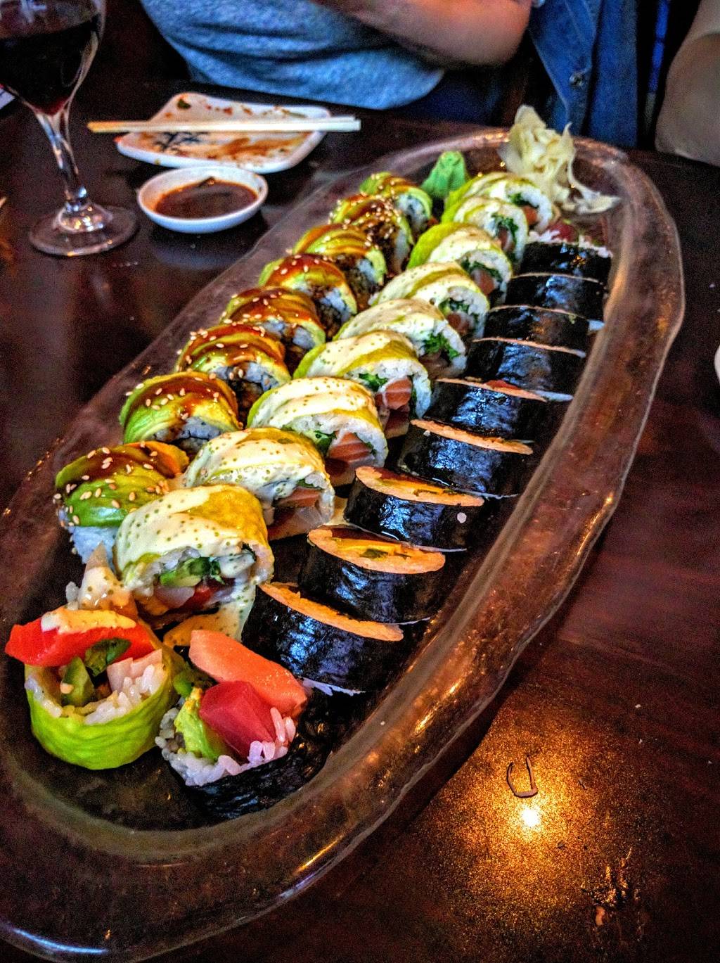 Yumis Sushi Bar | restaurant | 217 Water St, Excelsior, MN 55331, USA | 9524741720 OR +1 952-474-1720
