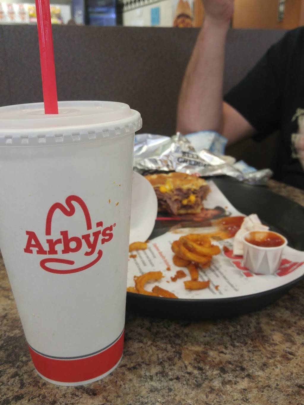 Arbys | meal takeaway | 1700 Prairie View Rd, Platte City, MO 64079, USA | 8164319943 OR +1 816-431-9943
