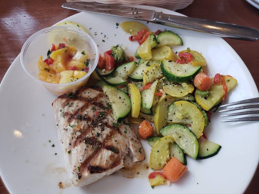 Icehouse Waterfront Restaurant 103 Moore St, Swansboro, NC 28584, USA
