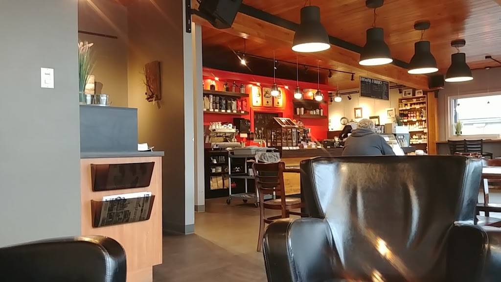 Café du Marché | restaurant | 1226 Rue Principale, Saint-Étienne-des-Grès, QC G0X 2P0, Canada | 8196550344 OR +1 819-655-0344