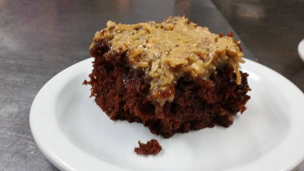 Blue Ribbon Diner | restaurant | 900 E Shawntel Smith Blvd, Muldrow, OK 74948, USA | 9184277909 OR +1 918-427-7909