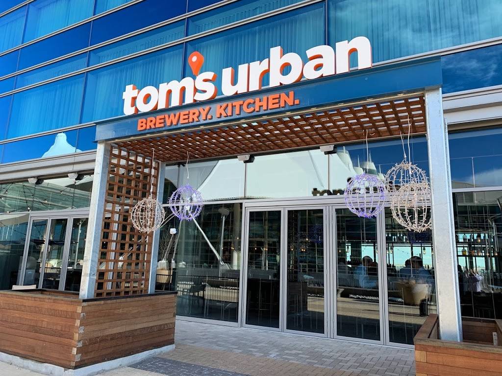 Toms Urban | restaurant | Main Terminal, 8300, Peña Blvd, Denver, CO 80249, USA | 3033426930 OR +1 303-342-6930