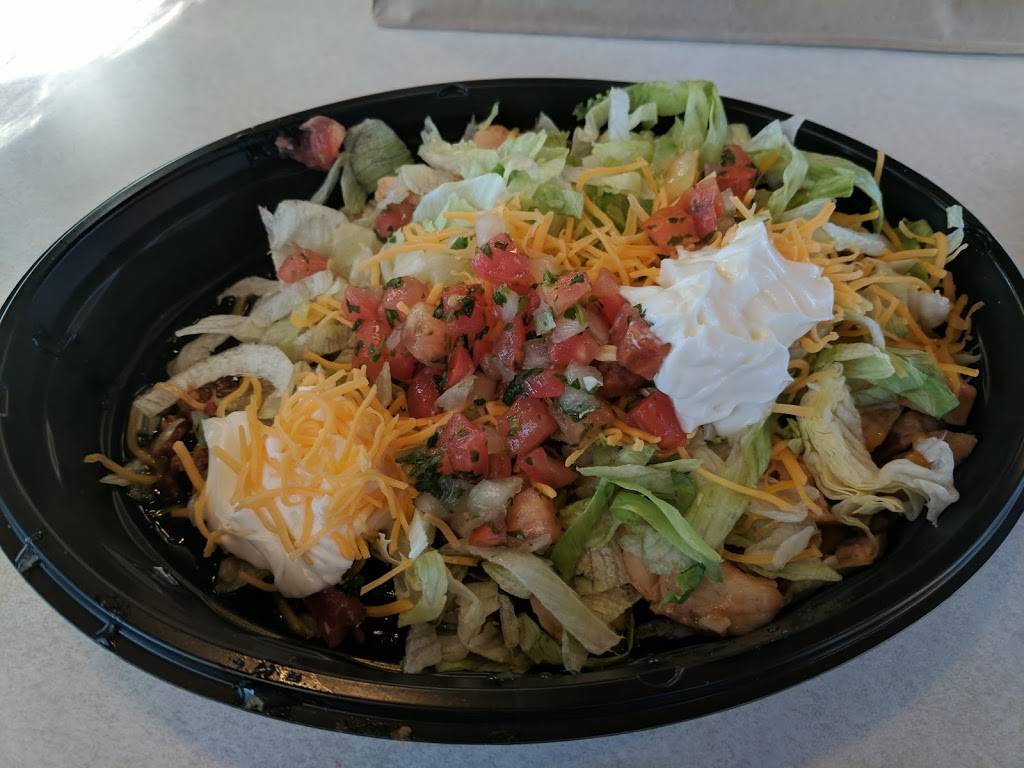 Taco Bell | meal takeaway | 1122 S Veterans Pkwy, Bloomington, IL 61704, USA | 3095560044 OR +1 309-556-0044
