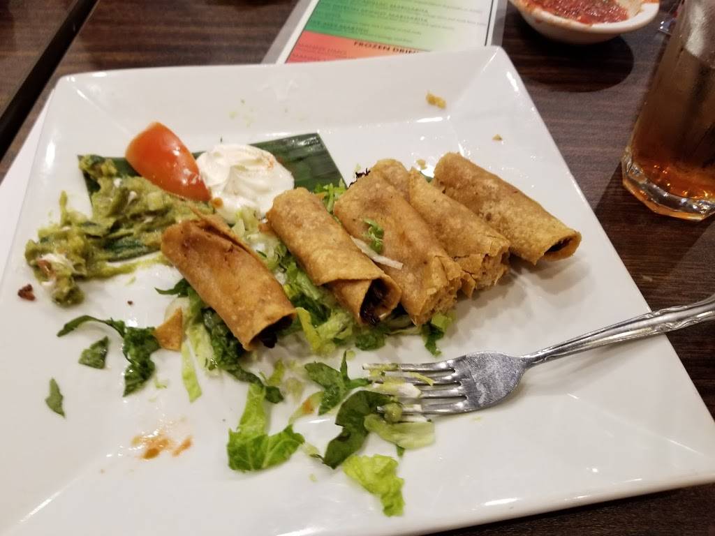 Mannys Uptown Tex-Mex | restaurant | 151 Nolen Dr #100, Southlake, TX 76092, USA | 8177491616 OR +1 817-749-1616