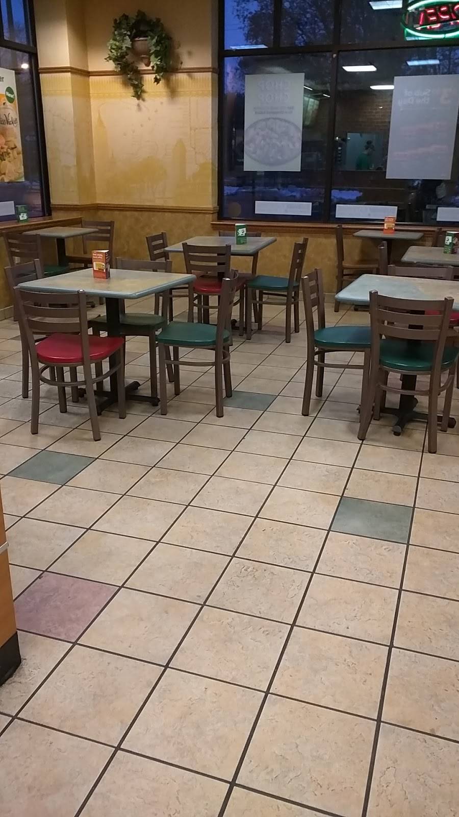 Subway | restaurant | 443 Hartford Rd, Manchester, CT 06040, USA | 8607916118 OR +1 860-791-6118