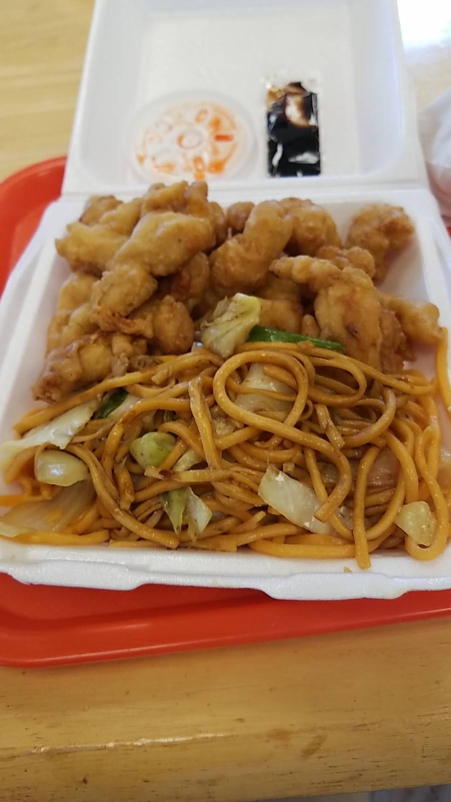 135 Chinese Restaurant | restaurant | 7501 Ralston Rd, Arvada, CO 80002, USA | 3034222388 OR +1 303-422-2388