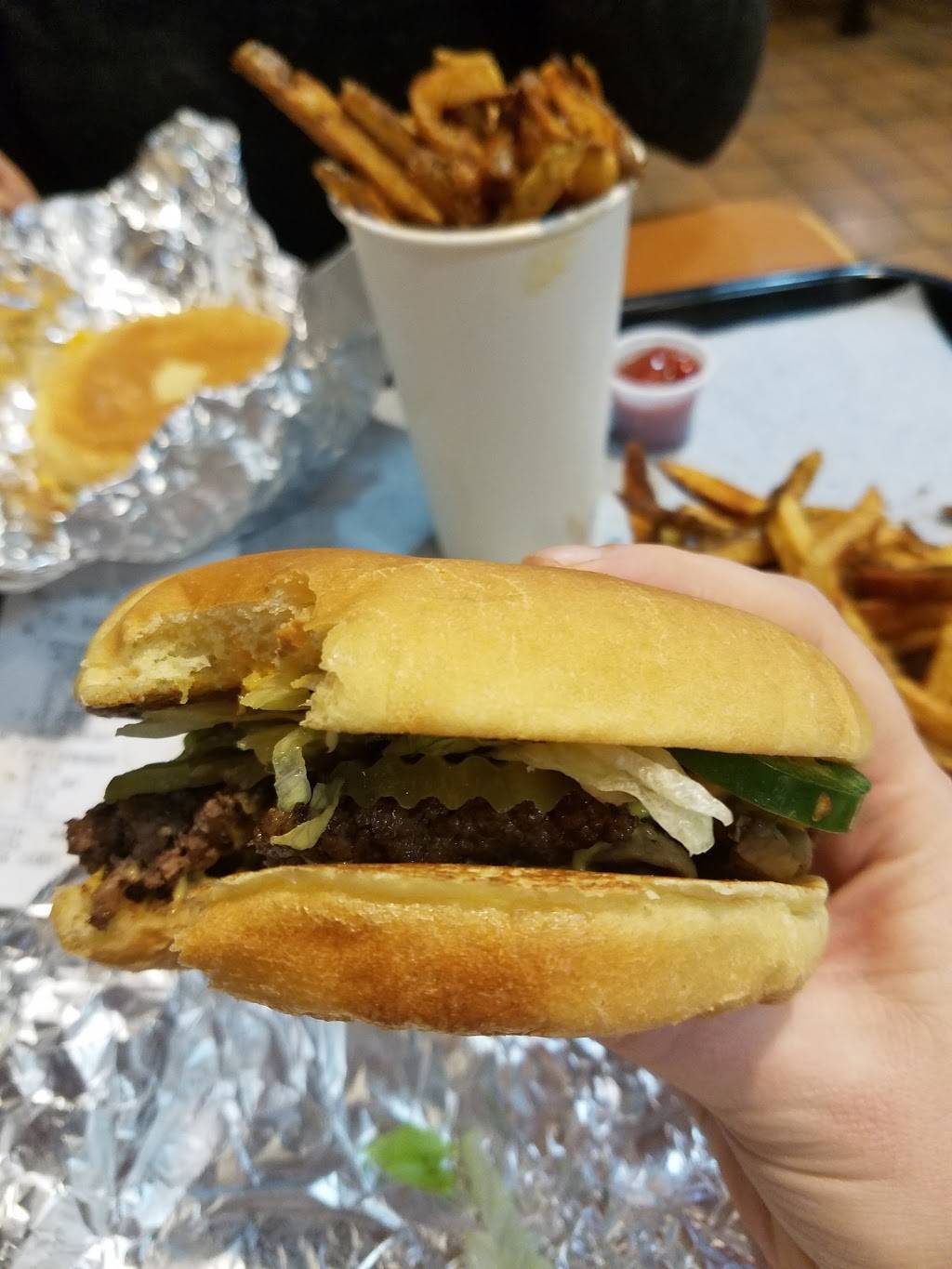 Mojo Burger Co. | restaurant | 702 S Maiden Ln, Joplin, MO 64801, USA | 4176244232 OR +1 417-624-4232