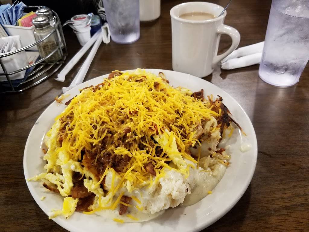 The Burg Cafe | restaurant | 9 E Poplar St, Harrisburg, IL 62946, USA | 6182529097 OR +1 618-252-9097