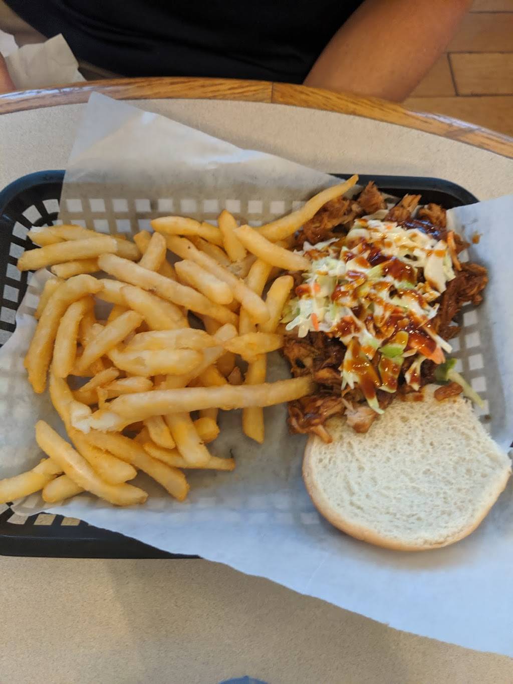 Fat Boys Diner | cafe | 123 S 3rd St, Louisiana, MO 63353, USA | 5737255069 OR +1 573-725-5069