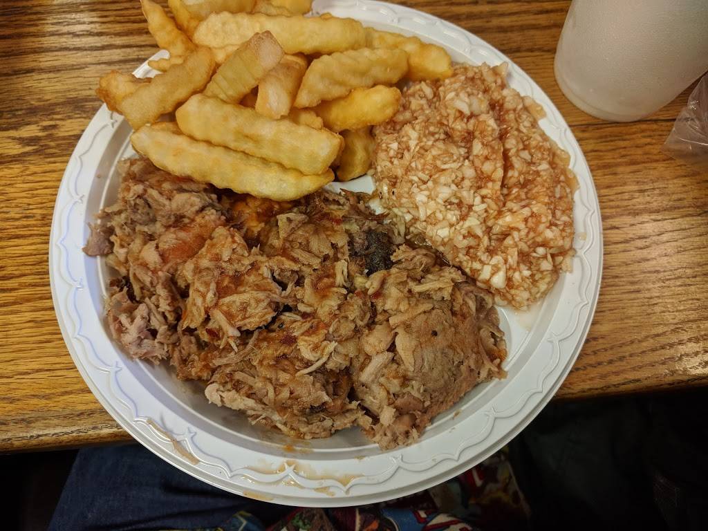 TarHeel Q BBQ | restaurant | 6835 West, US-64, Lexington, NC 27295, USA | 3367874550 OR +1 336-787-4550