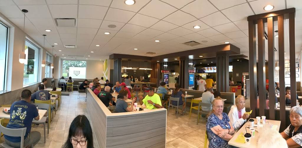 McDonalds | cafe | 1110 Kuala St, Pearl City, HI 96782, USA | 8084535005 OR +1 808-453-5005