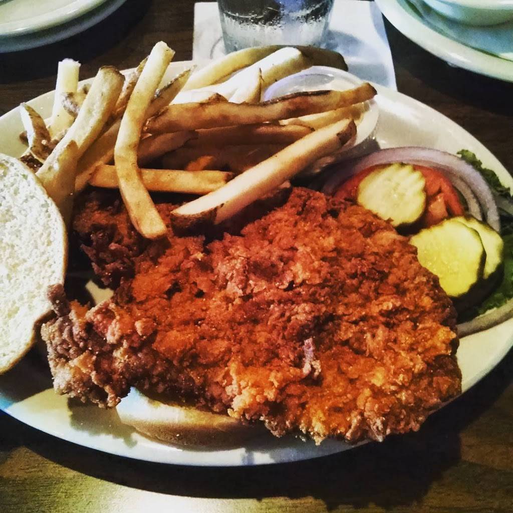 Nickel Plate Bar & Grill | restaurant | 8654 E 116th St, Fishers, IN 46038, USA | 3178412888 OR +1 317-841-2888