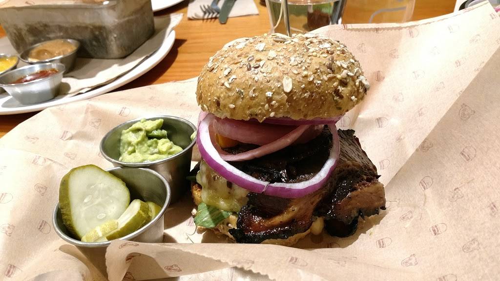 Bareburger | restaurant | 32 Middle Neck Rd, Great Neck, NY 11021, USA | 5164415711 OR +1 516-441-5711