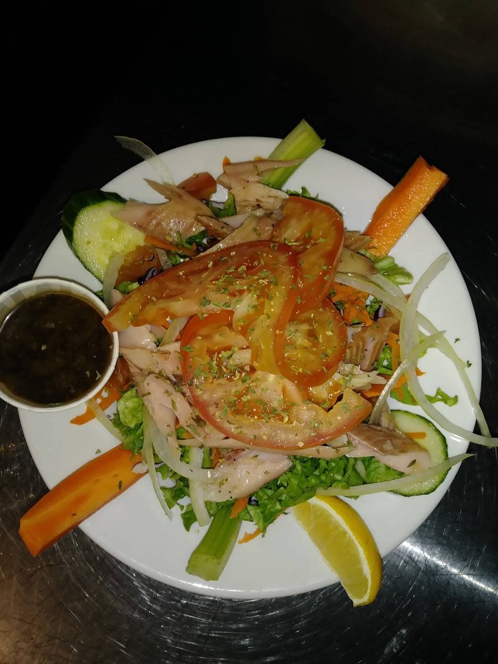 Resto Des Monts | restaurant | 91 Rue Notre Dame, Saint-Alexis-des-Monts, QC J0K 1V0, Canada | 8192652076 OR +1 819-265-2076