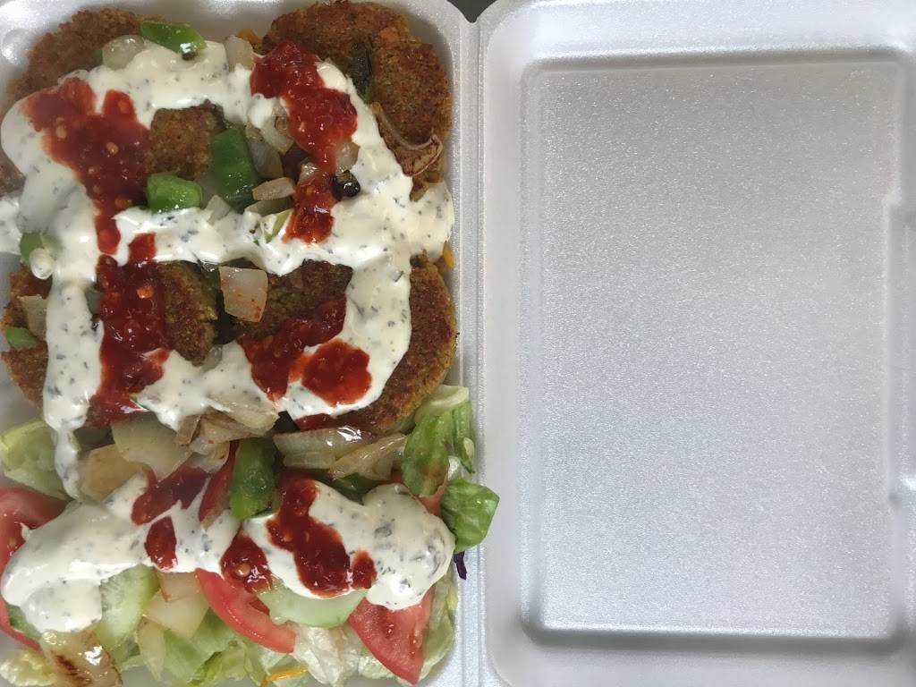 Rutgers Halal food Truck N 3rd St, Camden, NJ 08102, USA