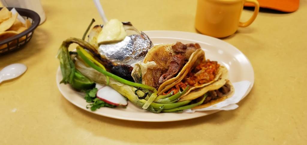Tacos El Charly | restaurant | 14021 Horizon Blvd, El Paso, TX 79928, USA | 9158529998 OR +1 915-852-9998