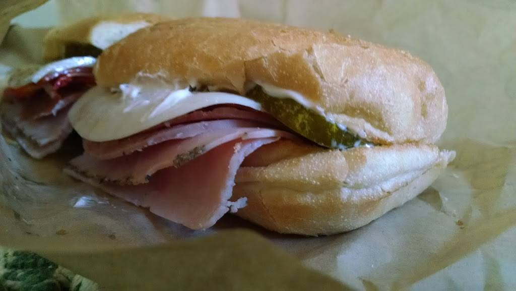 Larrys Giant Subs | restaurant | 6188 Highway 21 South, Rincon, GA 31326, USA | 9128263333 OR +1 912-826-3333