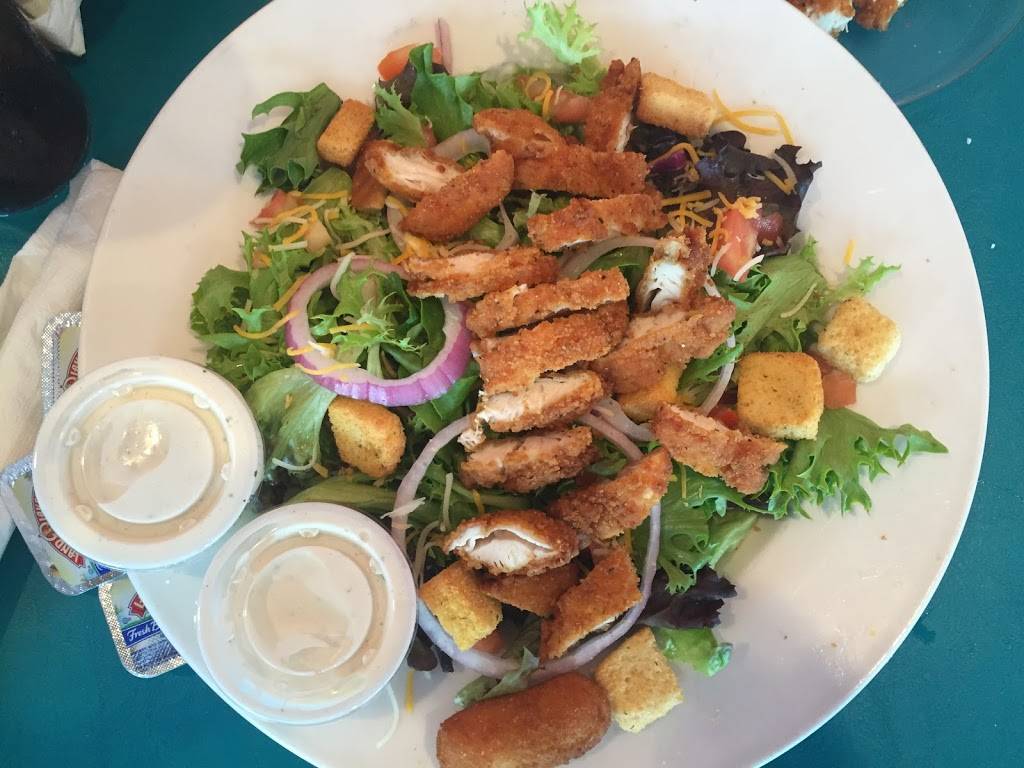 Crabby Pattys | restaurant | 411 W Main St, Havelock, NC 28532, USA | 2524441211 OR +1 252-444-1211