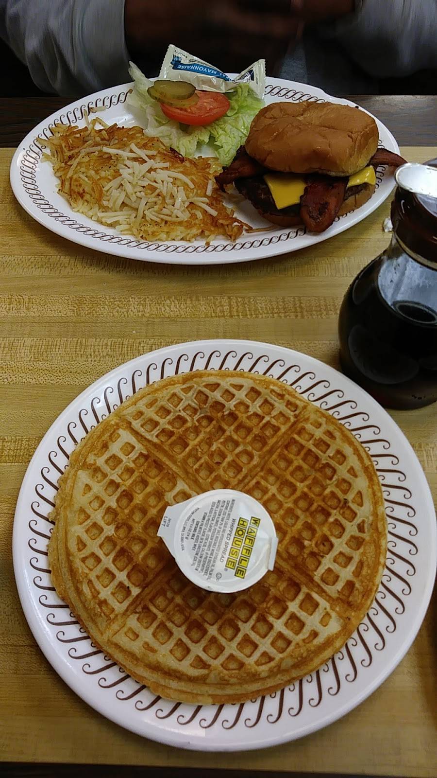 Waffle House Meal takeaway 3340 Frey Rd NW, Kennesaw, GA 30144, USA