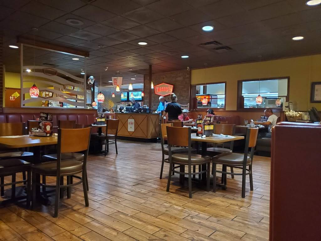 Denny's | 2115 E 16th Ave, Cordele, GA 31015, USA