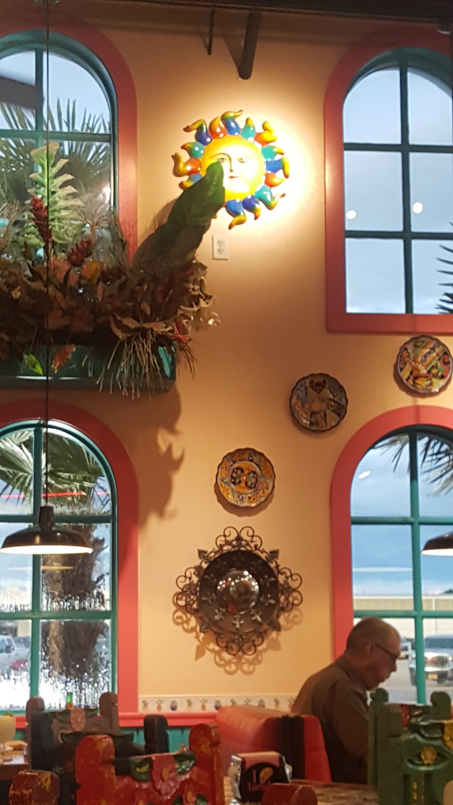 Rosas Café & Tortilla Factory | restaurant | 4235 Sherwood Way, San Angelo, TX 76901, USA | 3259427597 OR +1 325-942-7597