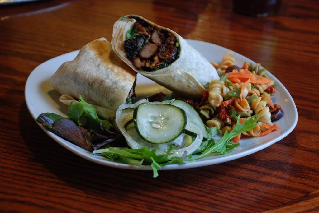 Hot Heaven Pizzeria | restaurant | 33 US-44, Avon, CT 06001, USA | 8604700257 OR +1 860-470-0257