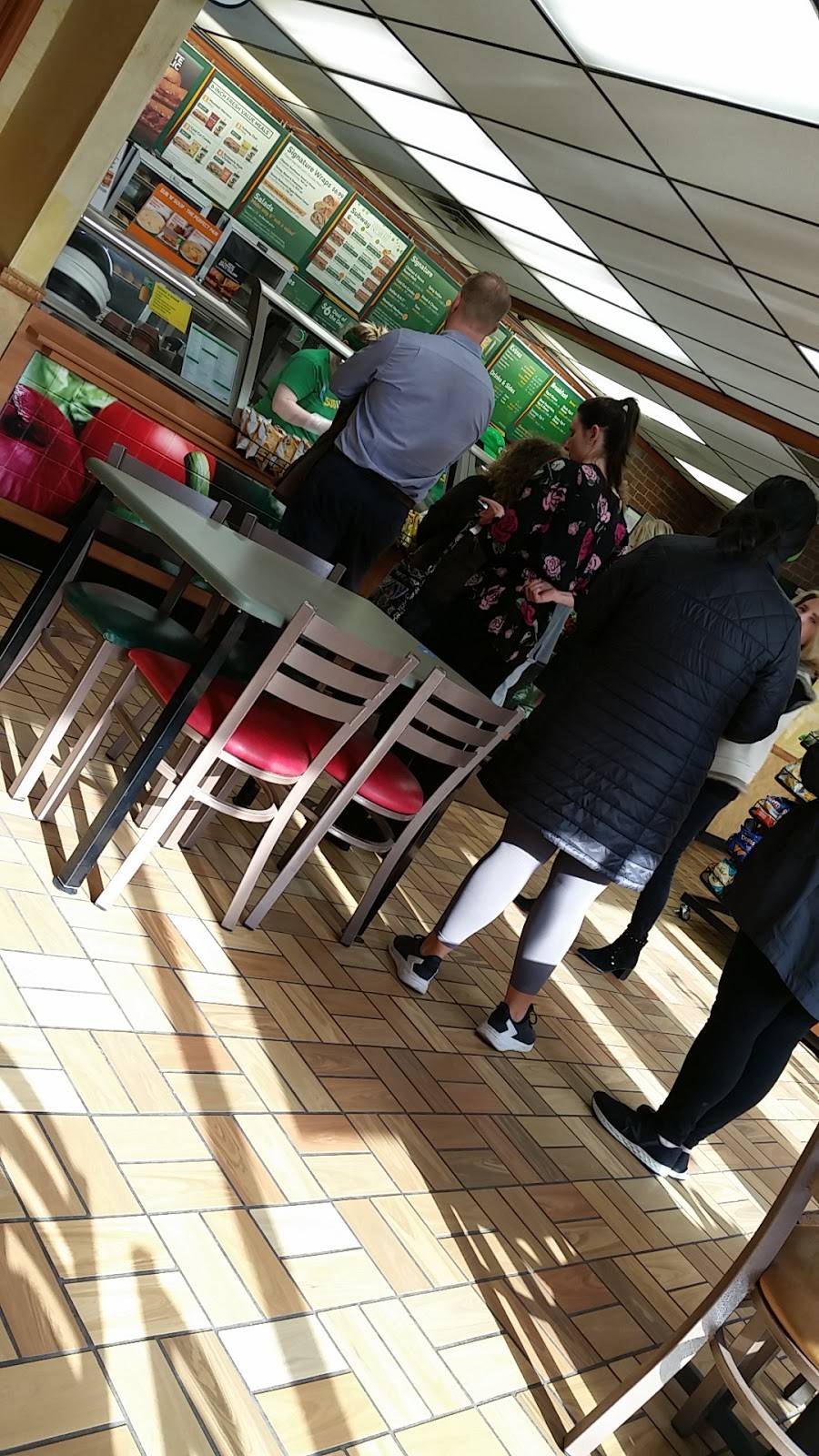 Subway | restaurant | 961 National Rd, Wheeling, WV 26003, USA | 3042337827 OR +1 304-233-7827