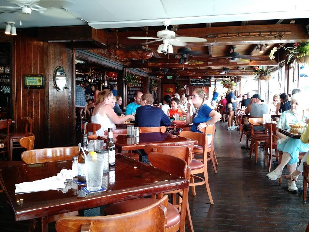 The Dock At Crayton Cove | restaurant | 845 12th Ave S, Naples, FL 34102, USA | 2392639940 OR +1 239-263-9940