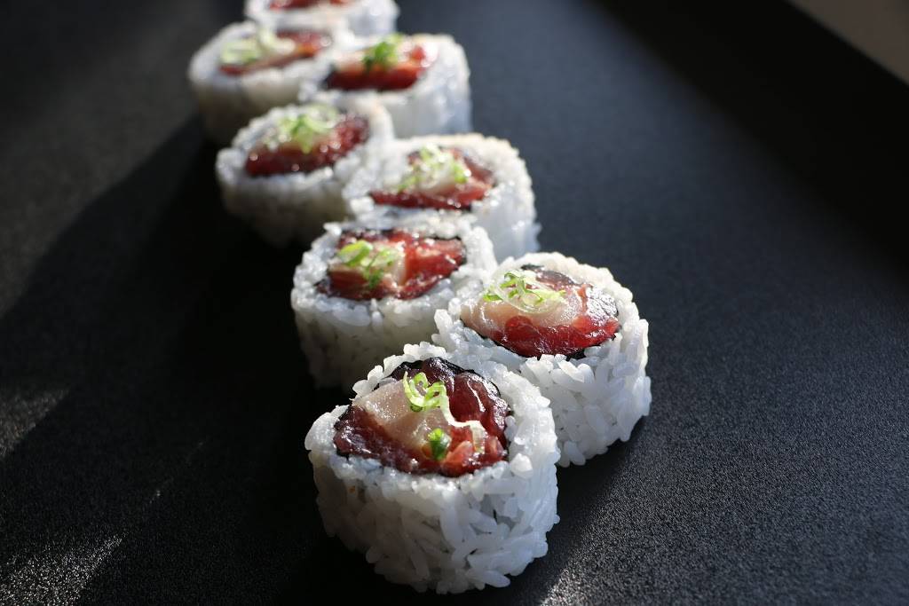 Ao Sushi | meal takeaway | 3217 Lake Ave #5C, Wilmette, IL 60091, USA | 8472564404 OR +1 847-256-4404