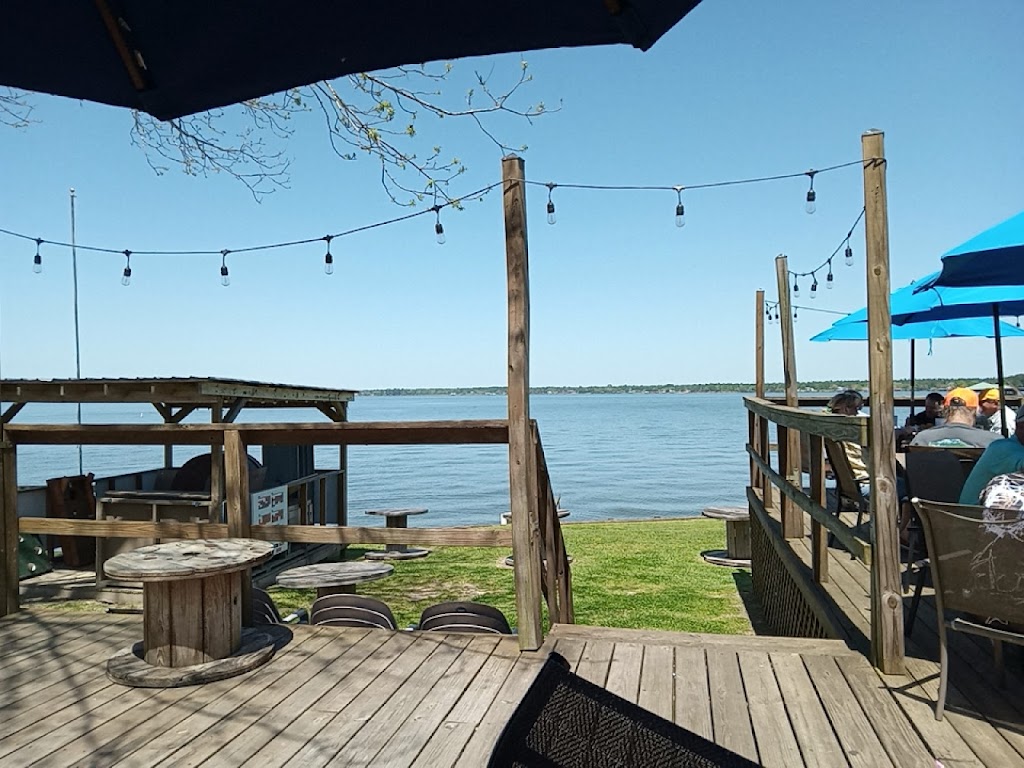 Wet Deck Bar & Grill | restaurant | 5076 FM 350, Livingston, TX 77351, USA | 9369672337 OR +1 936-967-2337