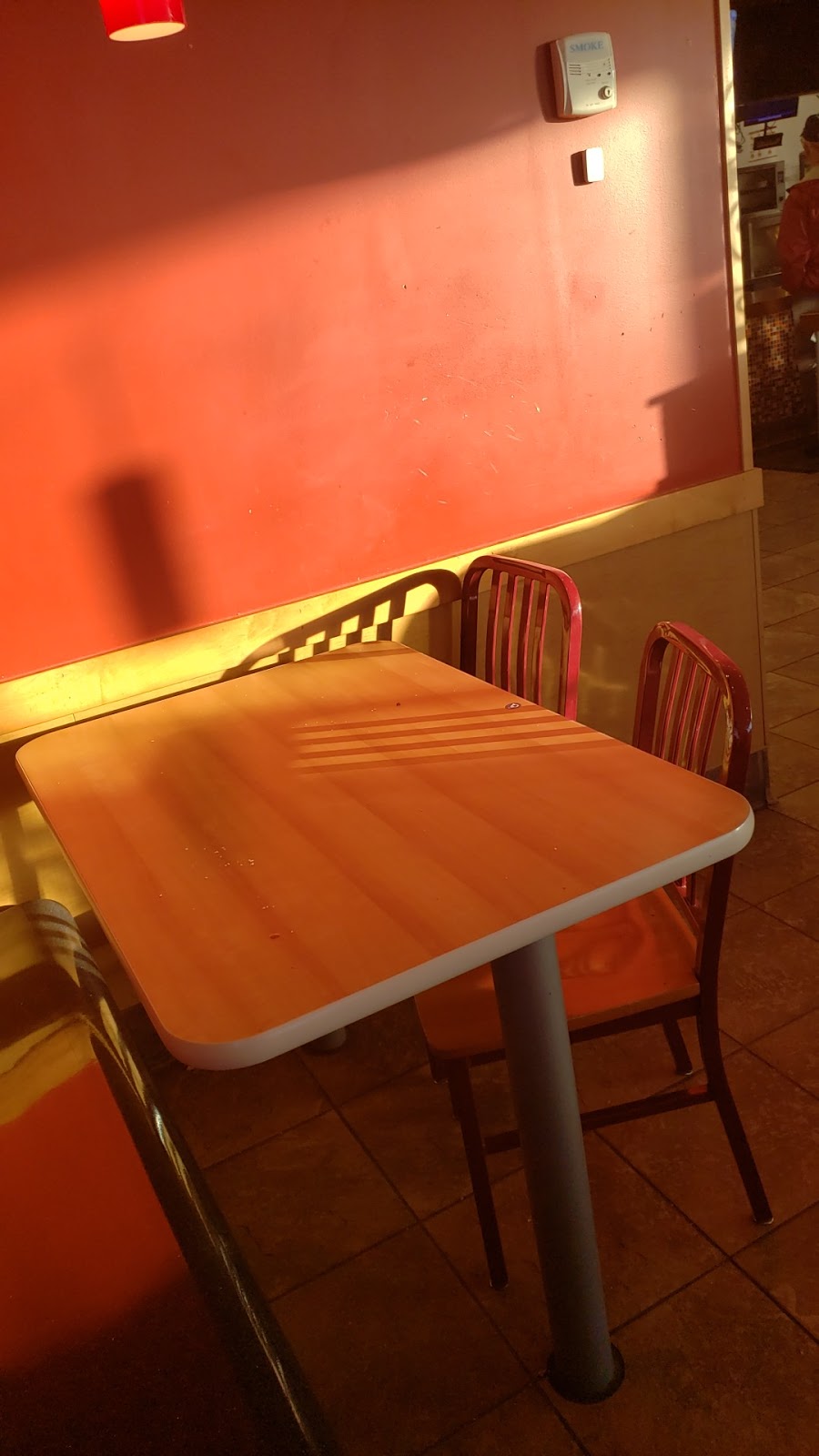 Popeyes® Louisiana Kitchen 3108 E Kansas Ave, Garden City, KS 67846, USA