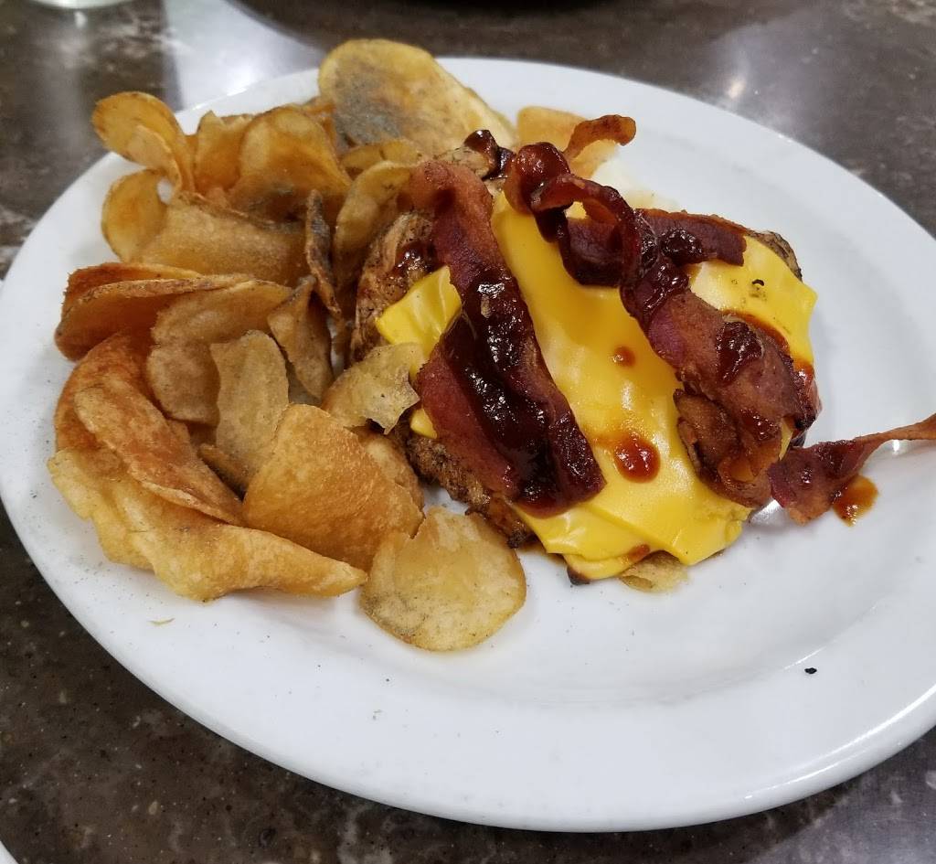 Fourth Street Grill and Steakhouse | restaurant | 607 4th St NW, Red Bay, AL 35582, USA | 2563562226 OR +1 256-356-2226