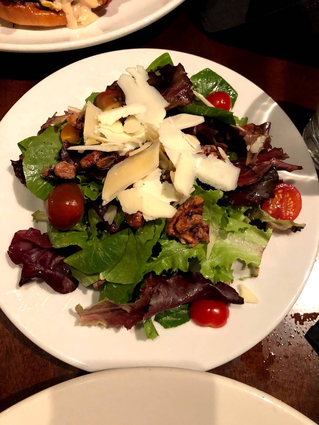 Montrose Town Kitchen & Grill | restaurant | 2276 Honolulu Ave, Montrose, CA 91020, USA | 8182481881 OR +1 818-248-1881