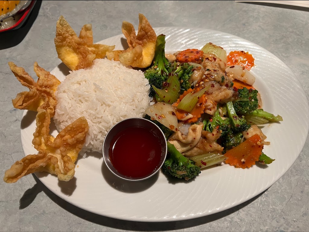 Siam Thai Asian Cuisine | restaurant | 3547 Lexington Ave N, Arden Hills, MN 55126, USA | 6514818100 OR +1 651-481-8100