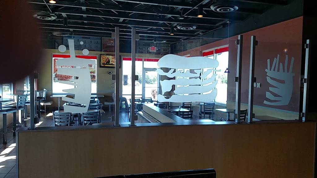 Burger King | restaurant | 6246 S Hwy 77, Riviera, TX 78379, USA | 3612963150 OR +1 361-296-3150