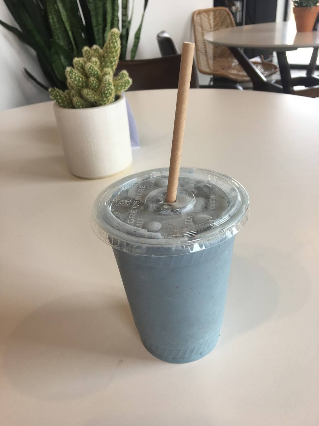 The Maca Root Juice Bar & Eatery | restaurant | 305 E Water St, Sandusky, OH 44870, USA | 4193579286 OR +1 419-357-9286